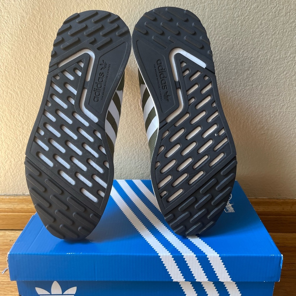 ❌SOLD❌Adidas MULTIX SHOES - Picture 4 of 11